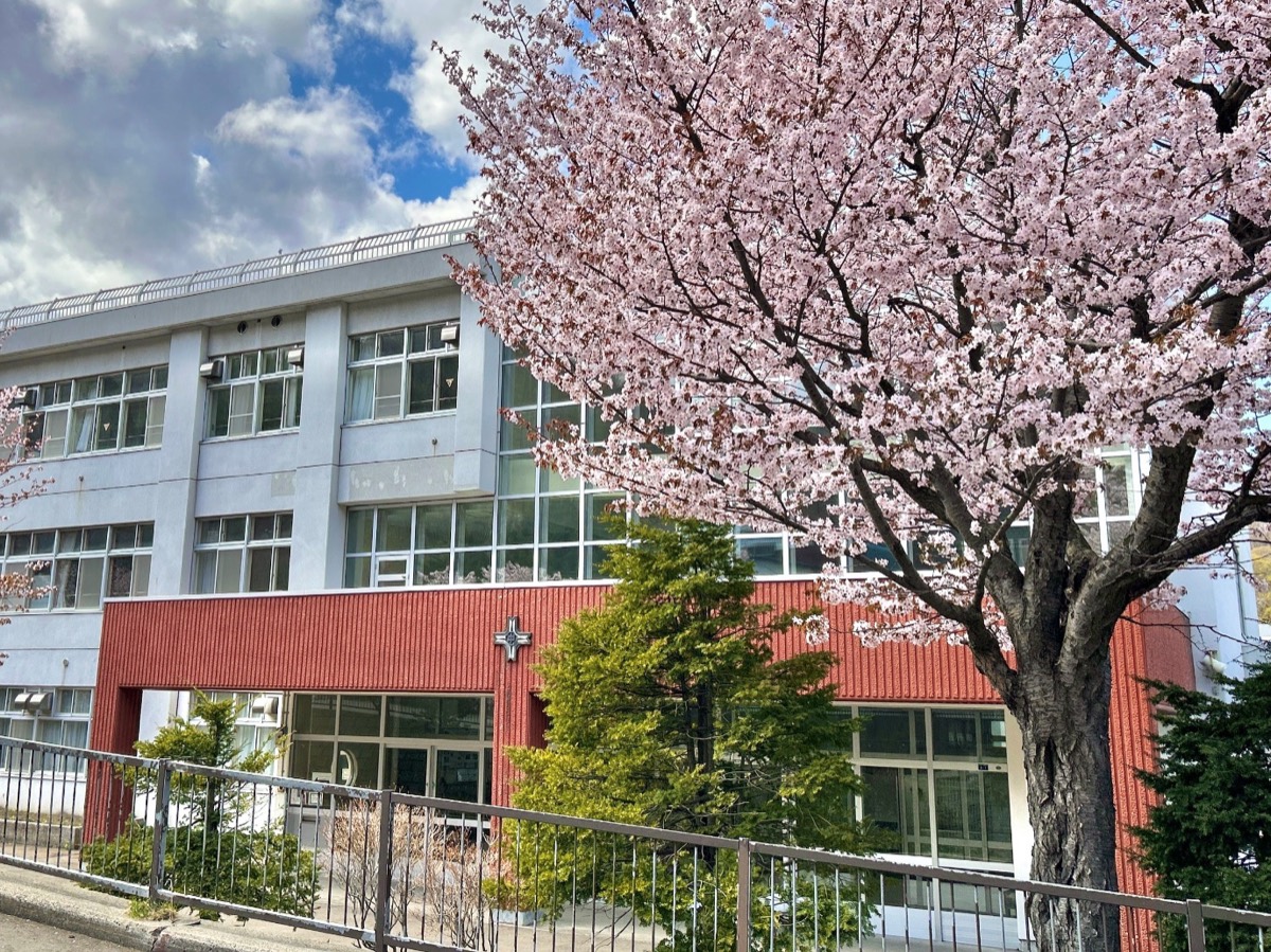 札幌市立宮の森中学校